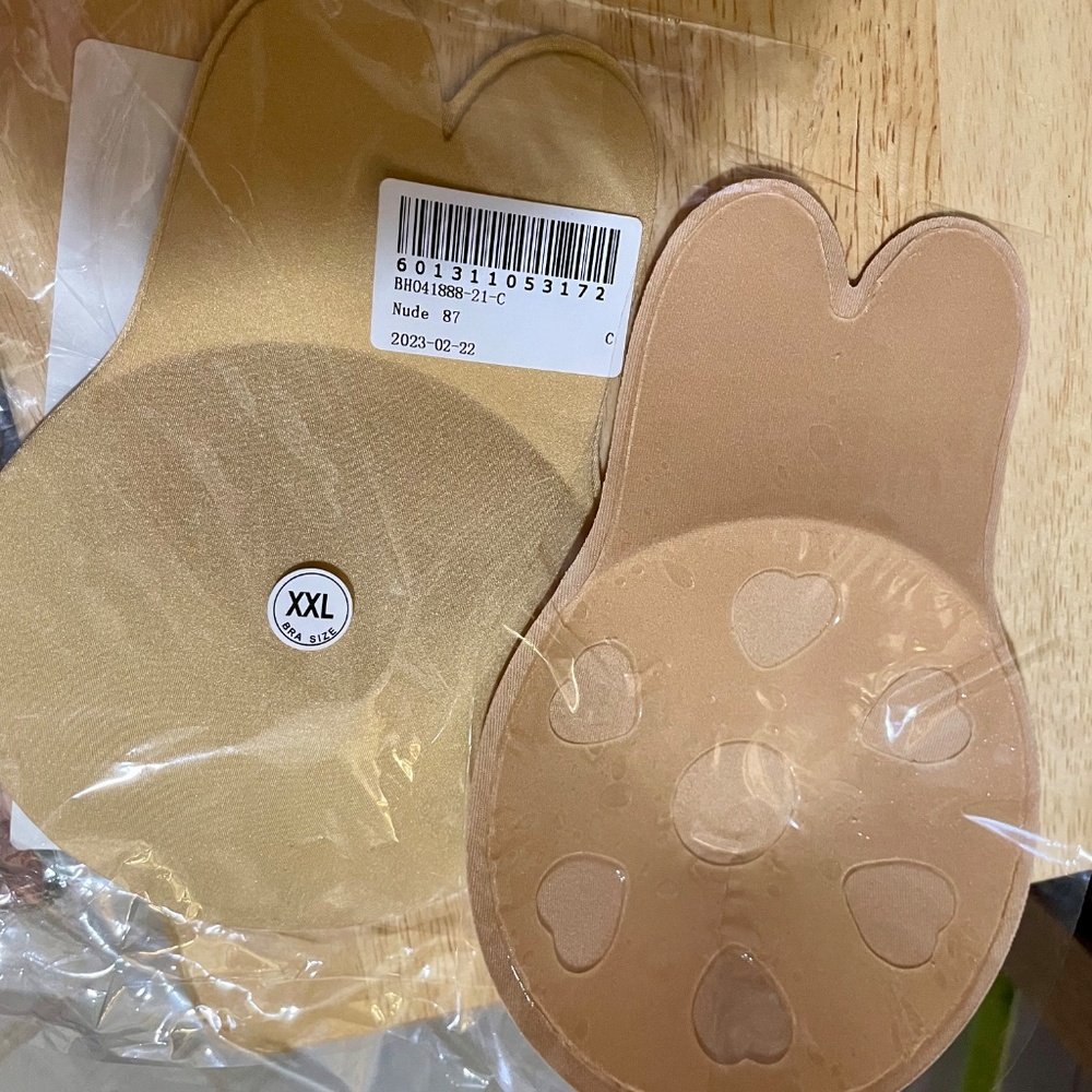 Nude Invisible Adhesive Lift-Up Rabbit Ears Strapless Seamless Bra XXL Cup Sz C